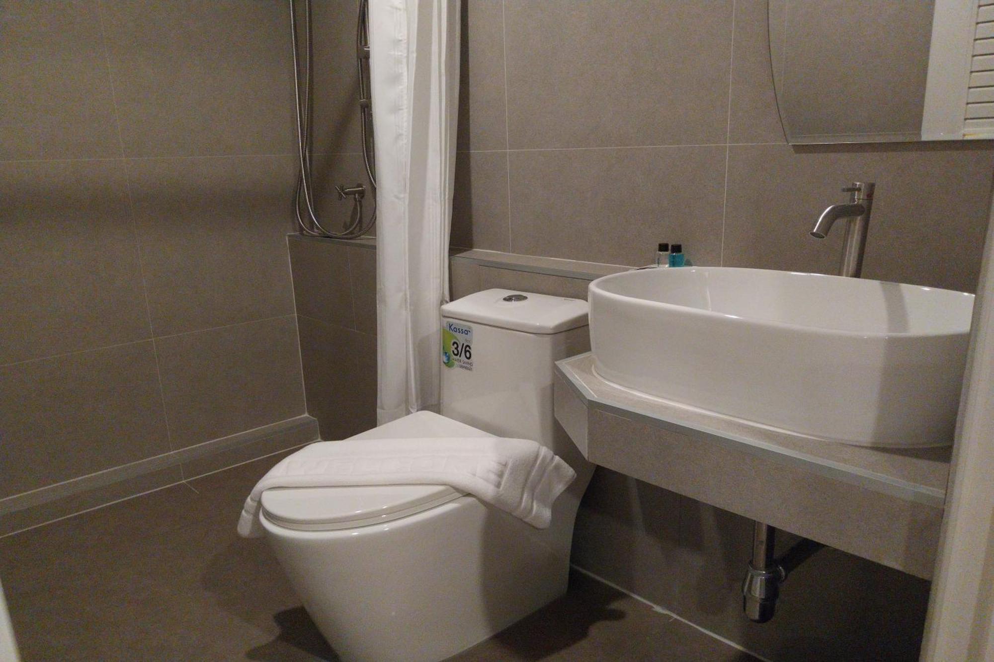 Ployburi Boutique Hotel จันทบุรี ภายนอก รูปภาพ