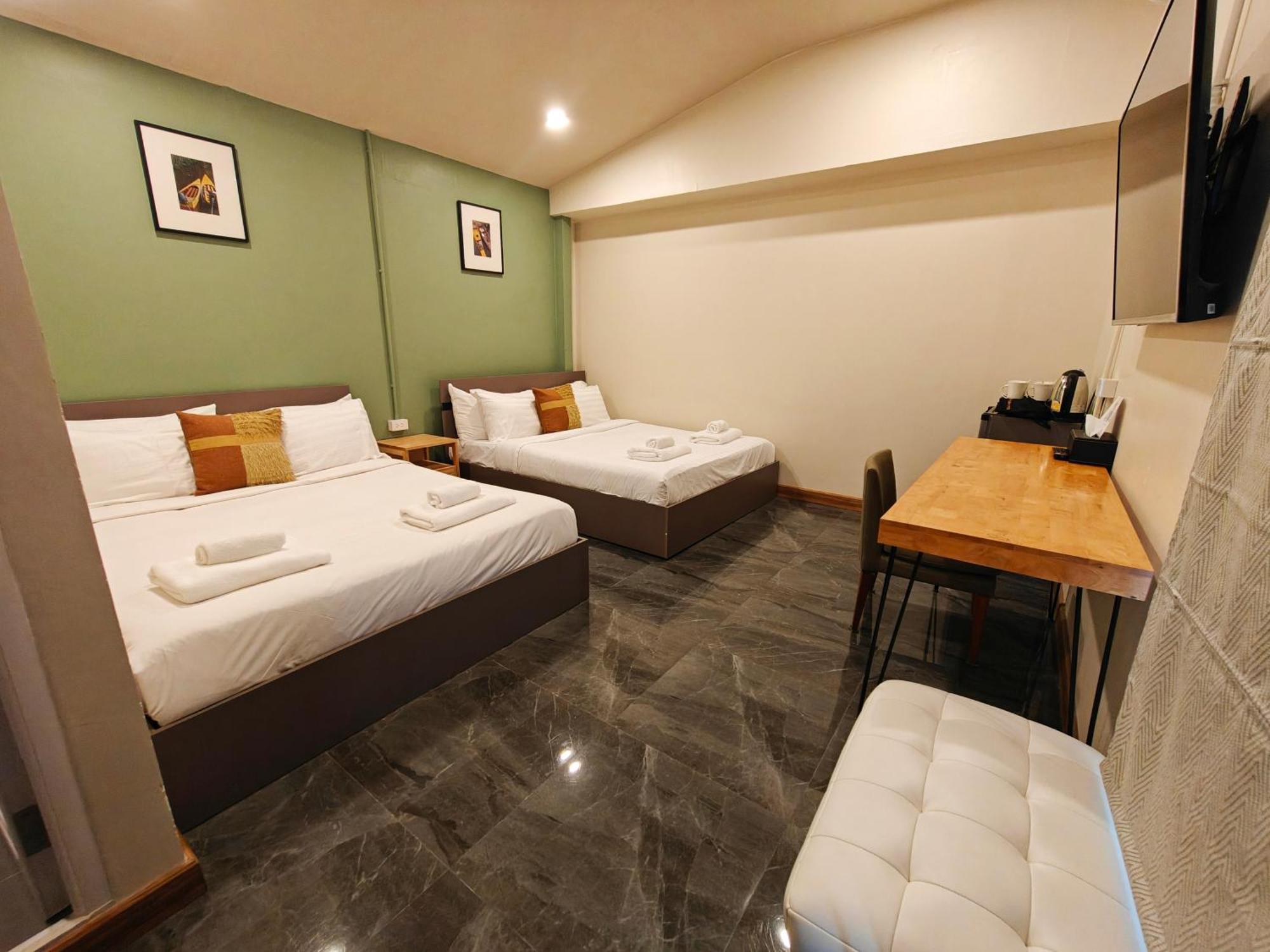 Ployburi Boutique Hotel จันทบุรี ภายนอก รูปภาพ