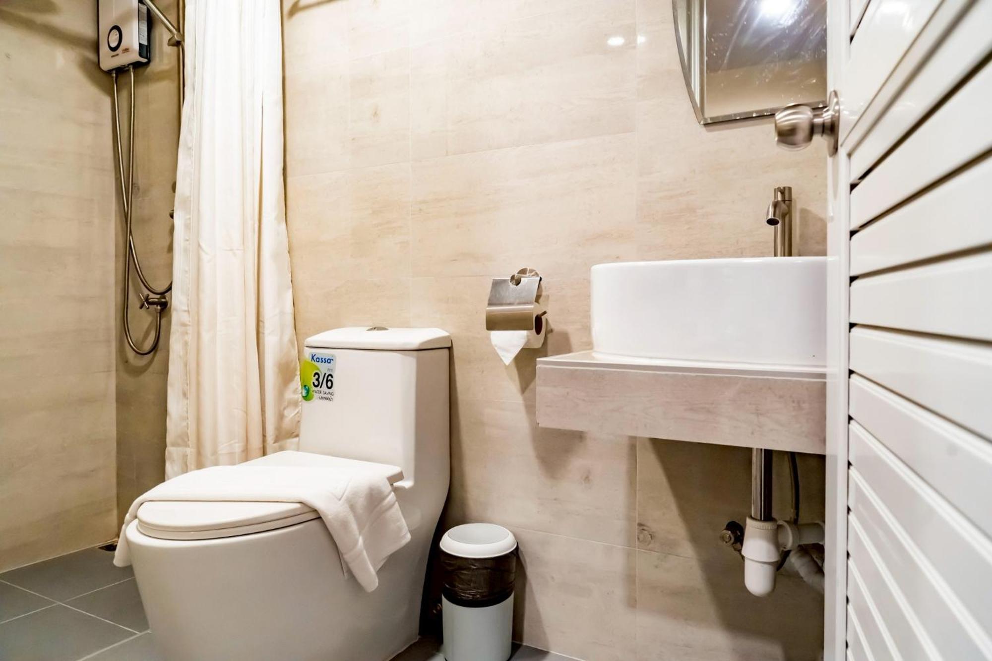 Ployburi Boutique Hotel จันทบุรี ภายนอก รูปภาพ